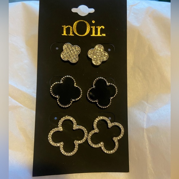 NWT~ set of 3 Noir Costume pierced earrings - Picture 1 of 6